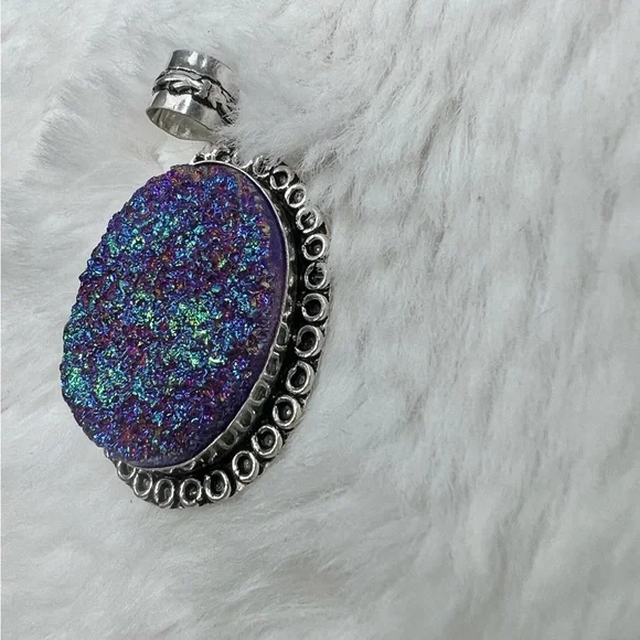 Titanium Druzy 925 Pendant & Earrings Set - Picture 7 of 15